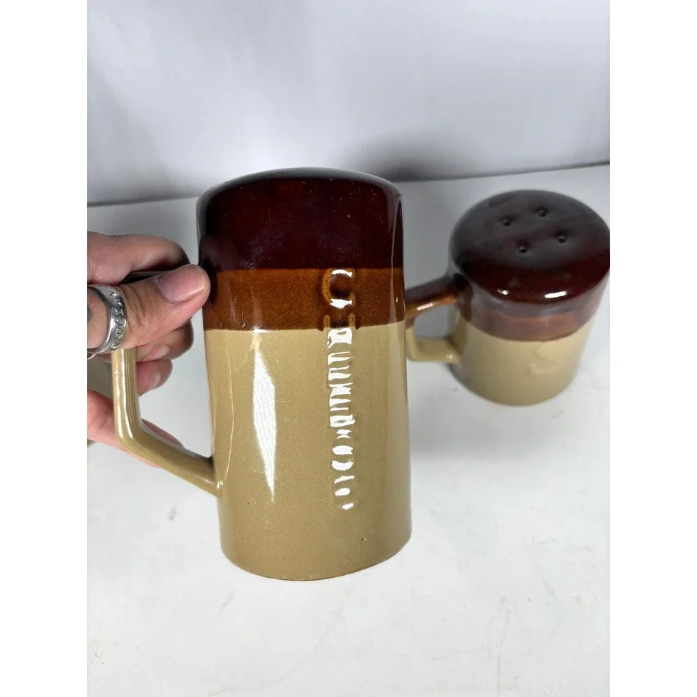 Vintage Ceramic Salt Pepper Cheese‎ Shaker Set Brown Tan Drip Glaze Japan